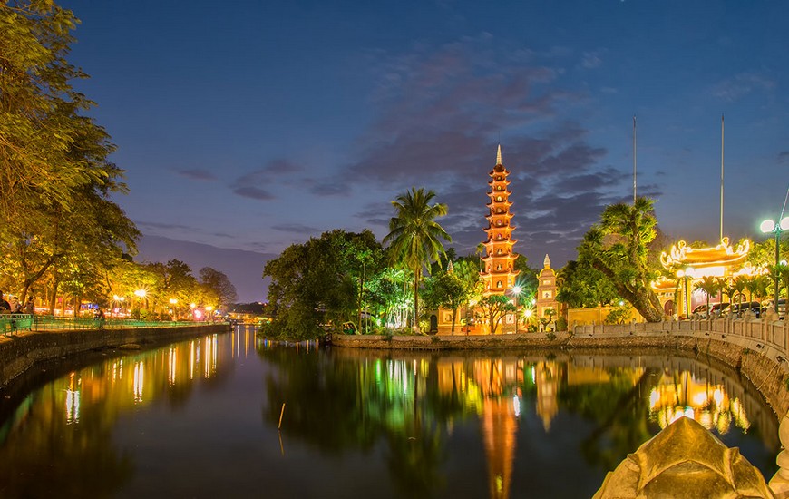 Tran Quoc Pagoda - West Lake Hanoi