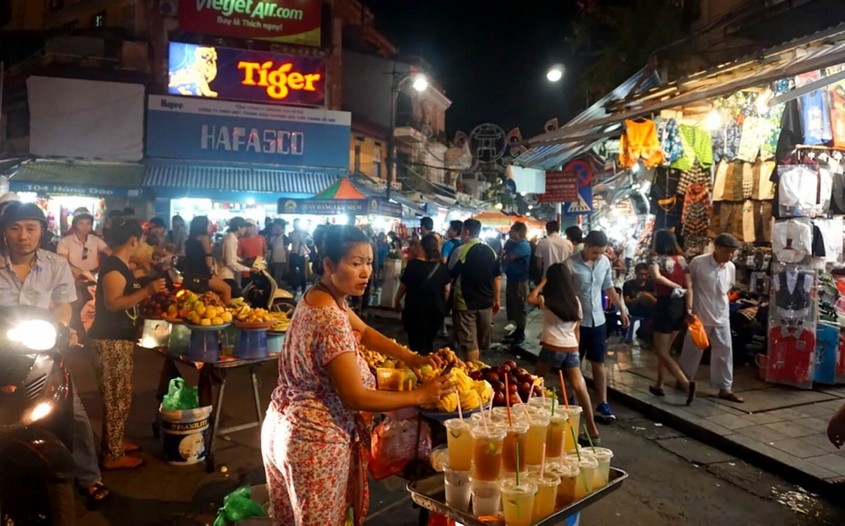 Hanoi weekend night market