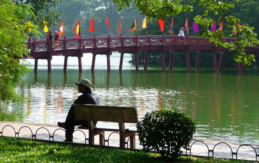 Hoan Kiem Lake - Hanoi Travel Guide