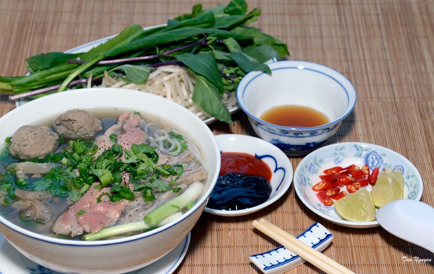 how to cook Vietnamese Beef Noodle soup