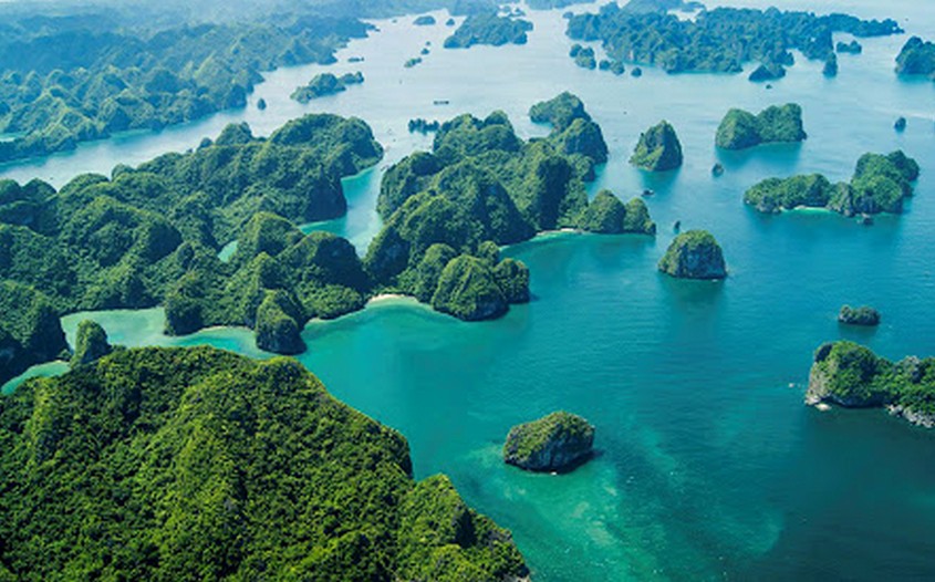 Bai Tu Long Bay - top-rated attractions in Vietnam