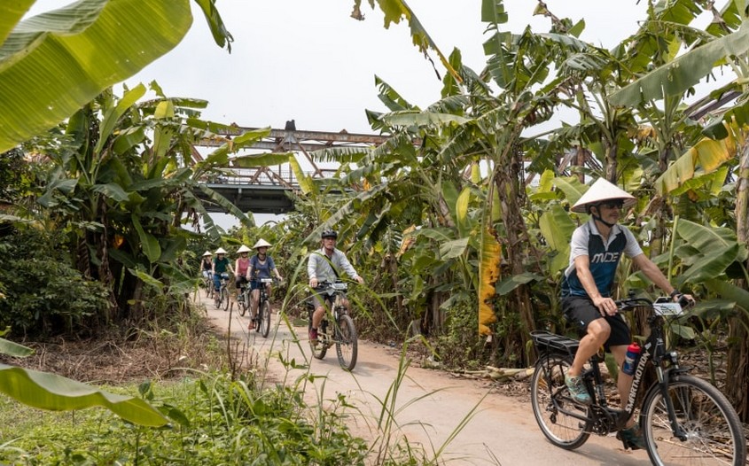 Cycling in Banana Island