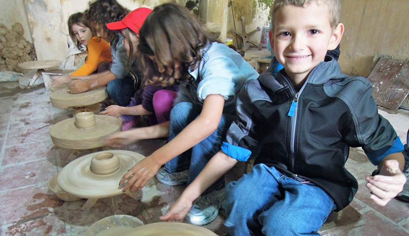 Making pottery in bat trang