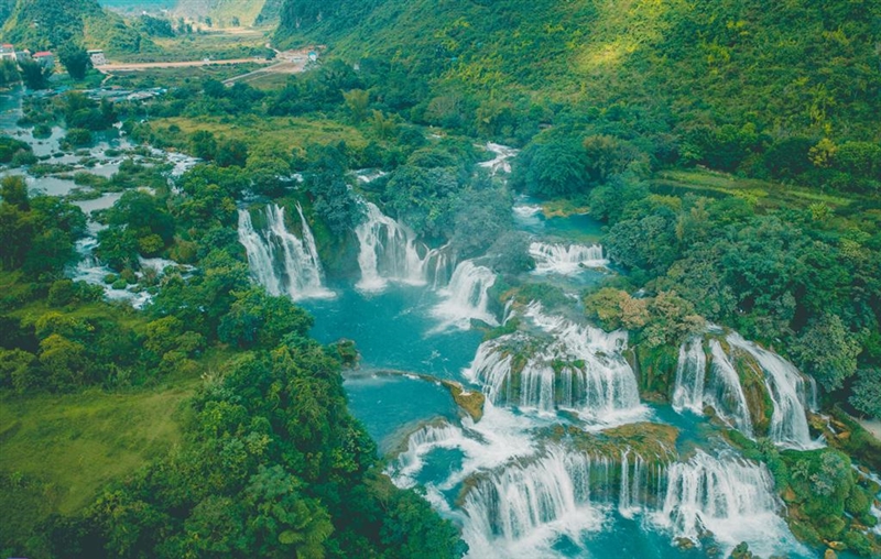 Ban Gioc Waterfall