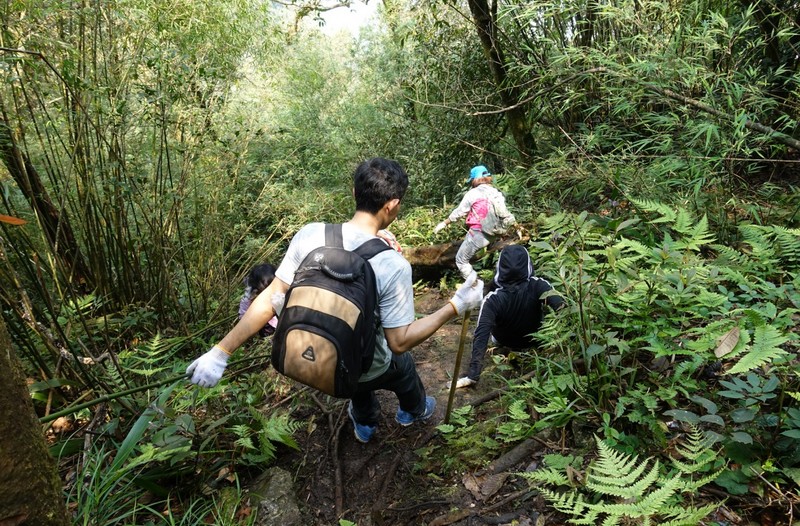 trekking Tam Dao National park